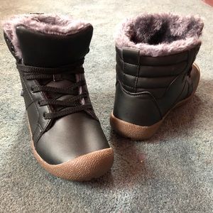 Winter black fur boots